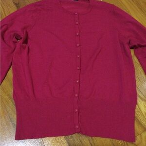 Gently Used Women's Rose Light Weight Sweater